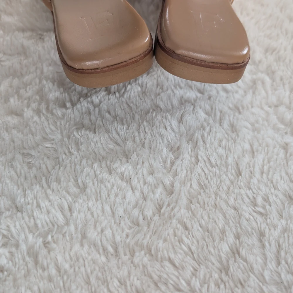 Flattered Yvette Tan Leather Women's Sandals - Picture 7 of 11